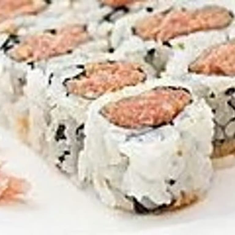 Delicious Tuna Roll Experience